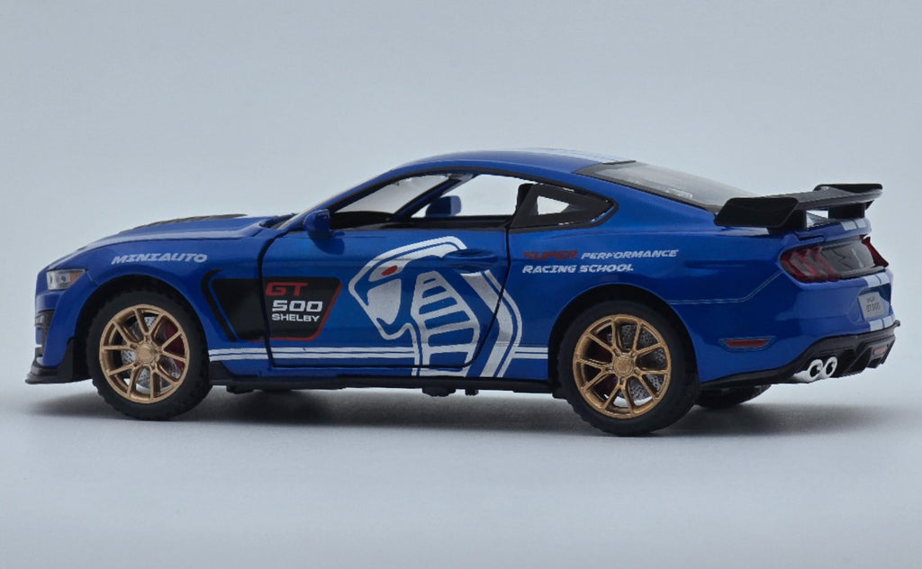 Ford Mustang Shelby GT500 1:24 diecast scale model car